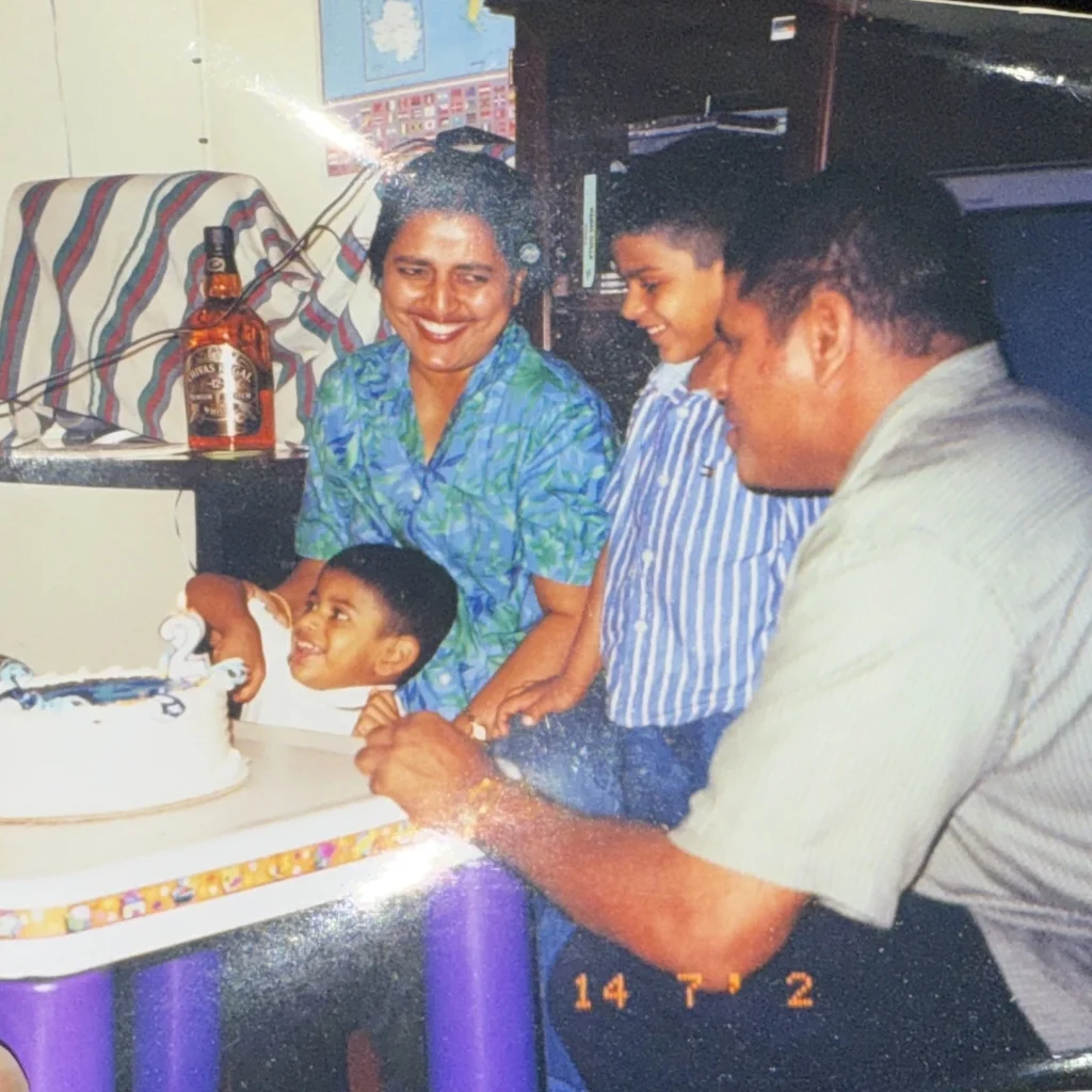 Roshan Weerasinghe with family